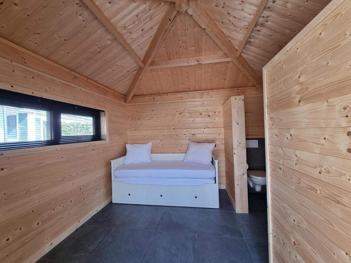 Chalet aan de Oosterschelde met Airconditioning! Sint-Annaland Buitenkant foto