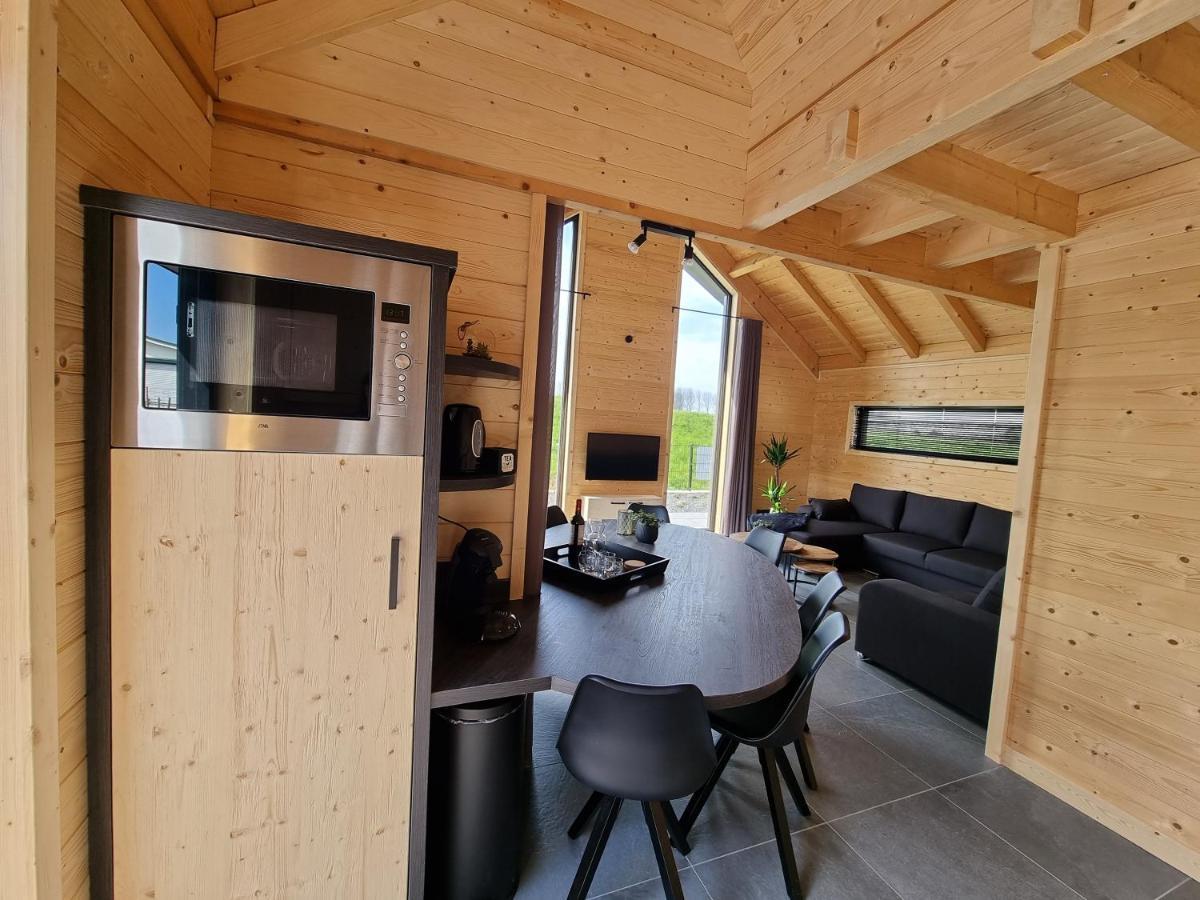 Chalet aan de Oosterschelde met Airconditioning! Sint-Annaland Buitenkant foto
