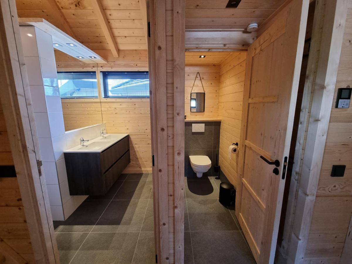 Chalet aan de Oosterschelde met Airconditioning! Sint-Annaland Buitenkant foto